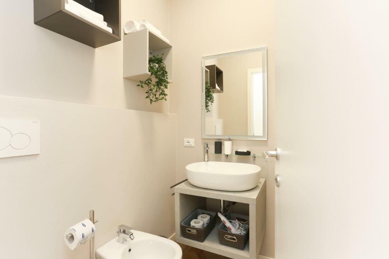 The Best Rent - Modern Apartment Near Bocconi University Milano Exterior foto
